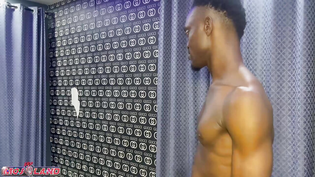 He couldn't resist his step sister's sexiness after seeing her naked