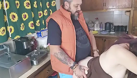 Şiplak mutfakta sikiş