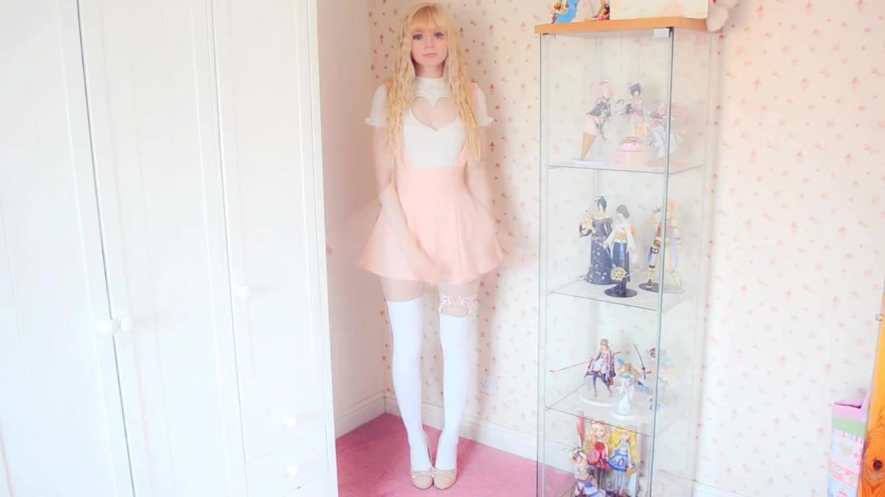 Peach Milky Modelling Hot Outfits