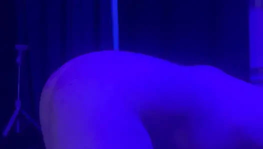 Pelacur menyeluruh mengambil kontol besar