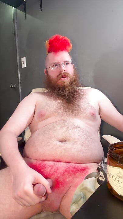 Watching some porn and jacking my dick
