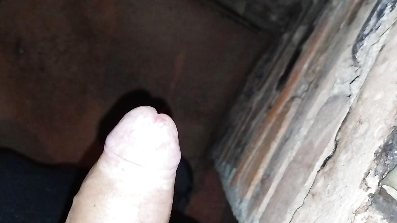 केवल मेरे छोटे लंड का हस्तमैथुन