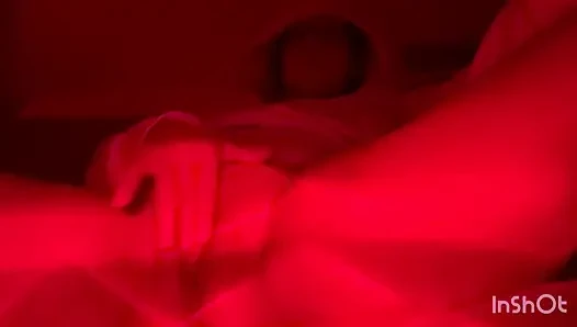 Kleine Stiefschwester Bereitet Ihre Pussy Vor..