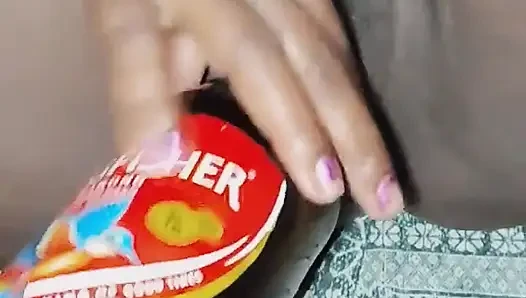 Моя жена положила в нее бутылку медведя