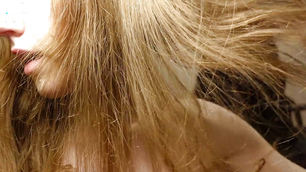 I Brush My Natural Red Hair