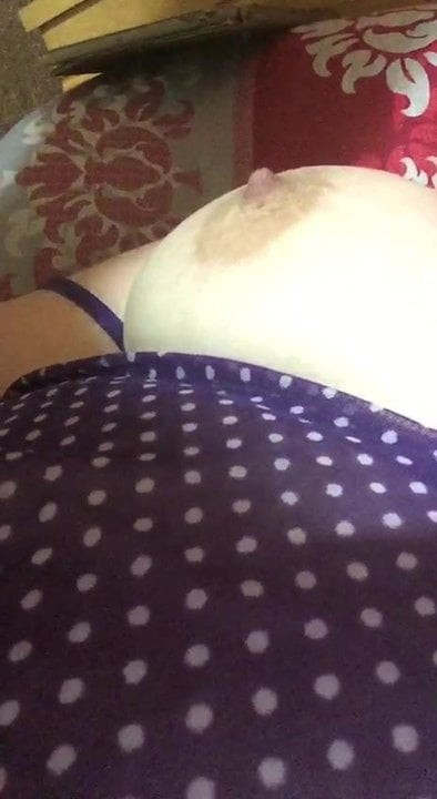 wife boobs