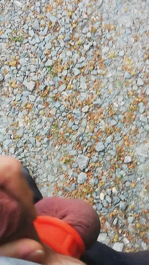 Wank in public and exploded cum