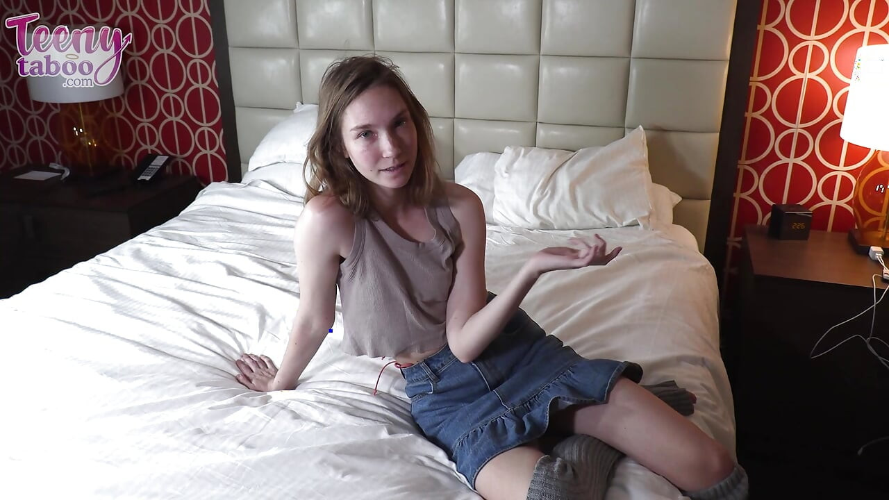 Lapsenvahti Claire saa perseeseen