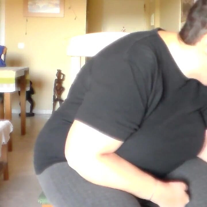 John is giving Jen a big cum facial