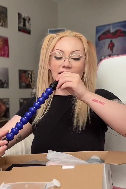 Unboxing My Fuck Machine
