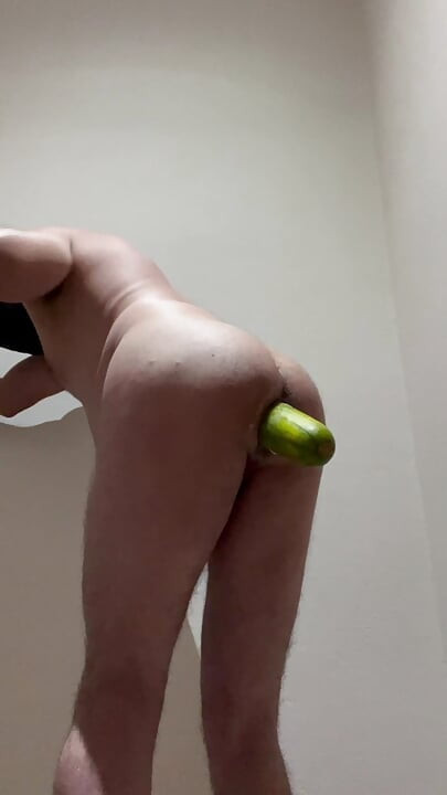Plug cucumber