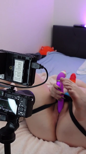 Key moment from "How I make porn, milf solo masturbation"