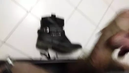 5.3.2018 Black Boots ShoesFuck Cum & Multiple Shoes Job