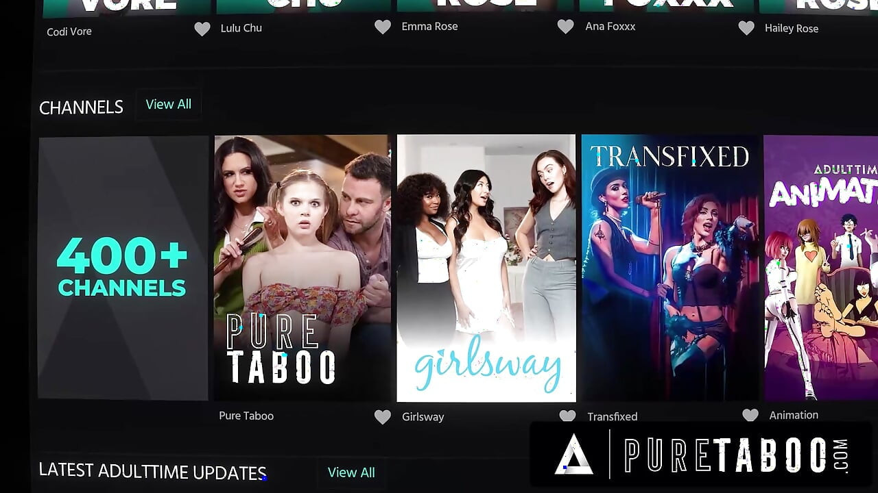 ข้อต้องห้ามบริสุทธิ์ถูกจับได้ว่าจ้างใหม่ Avery Black ค้นพบว่าเธอจะได้เจ้านายที่ล่วงล้ําในฐานะรูมเมท