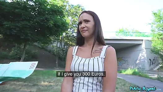 Kamu görevlisi - latin mina moreno ormanda yarak emiyor