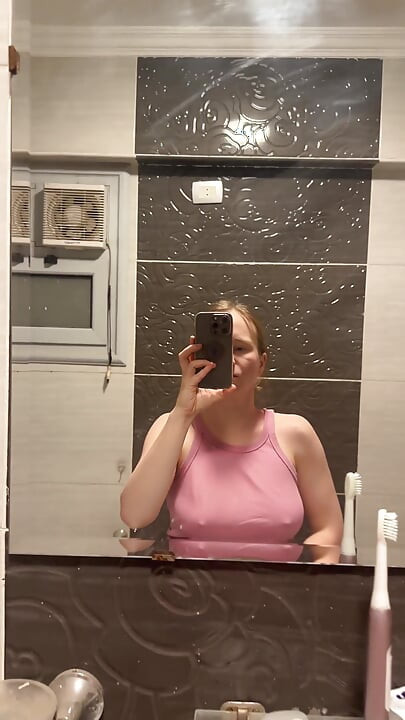 Kencing di dalam tab mandi