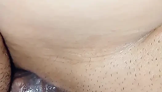 Noor ki Raseli leak hoti phudi ma jab Dala to ufff