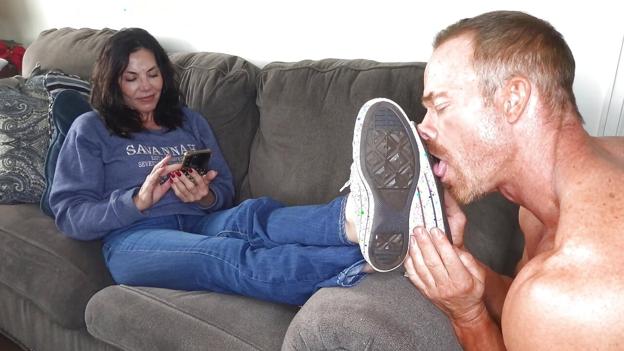 Lèche le bas de mes baskets, Wimp !