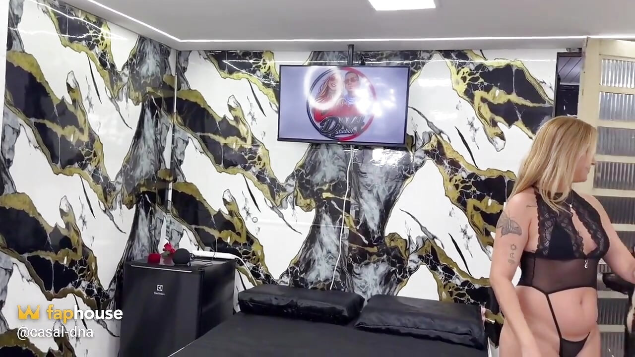 Затворени на доведените дъщери