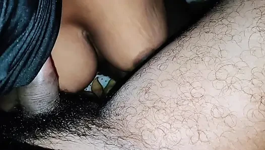 Buat tante lokal berpelukan