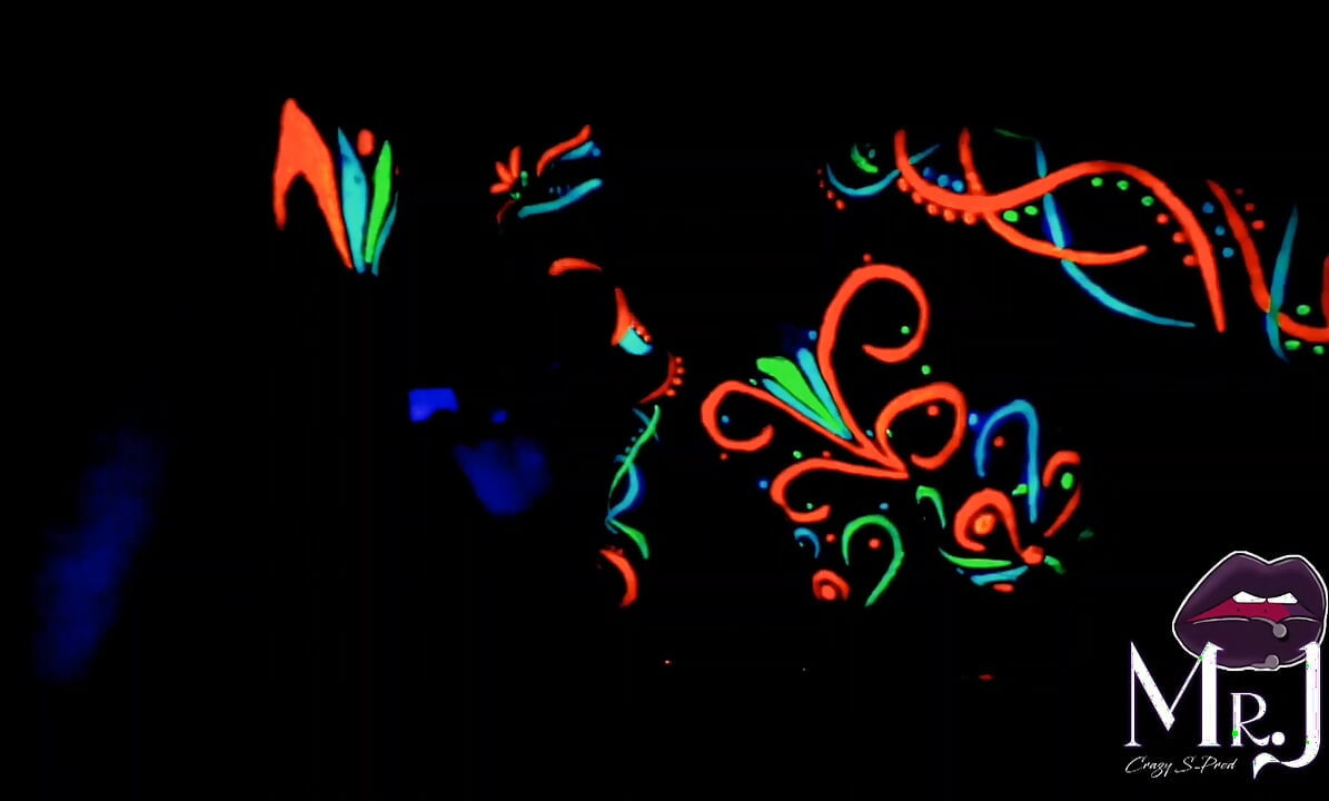 Sex and Uv Painting with Nyx & Dmona