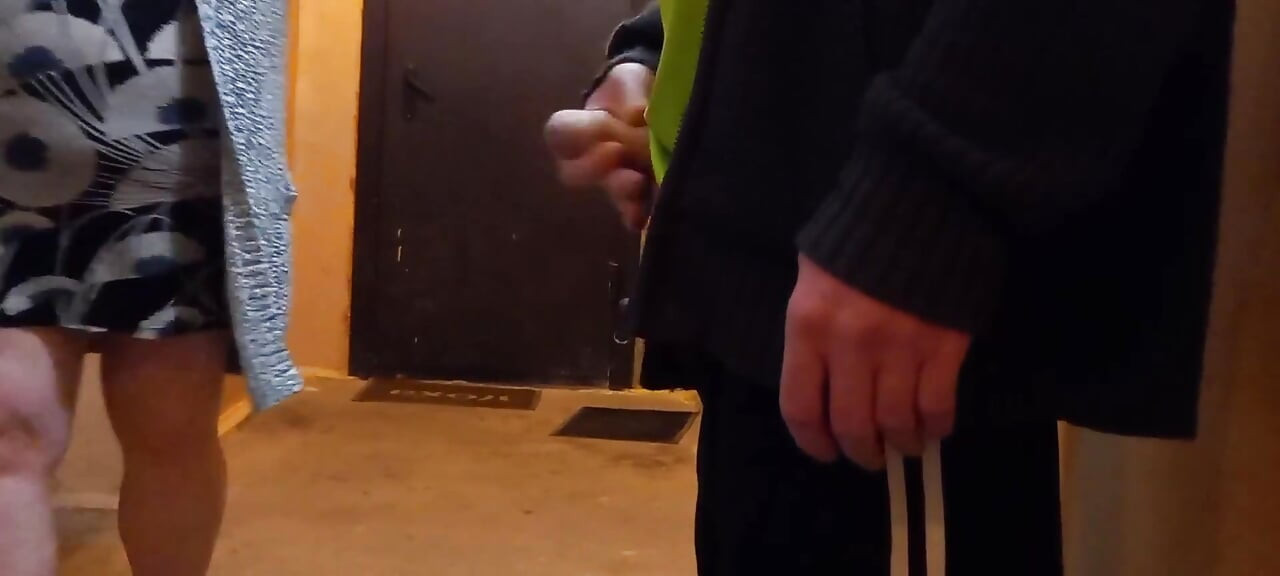 Oral sex and masturbation cock in the entrance 2