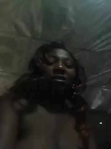 Fingering kenyan