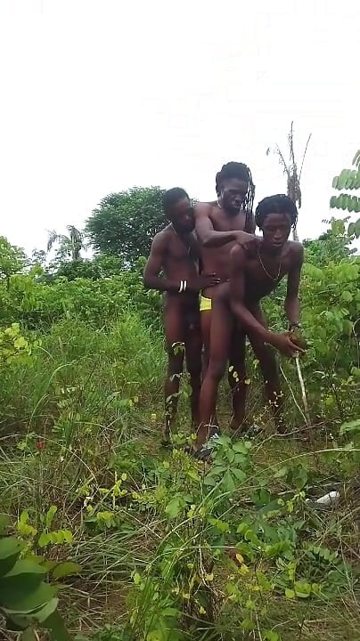 Threesome Dealing in the Bush