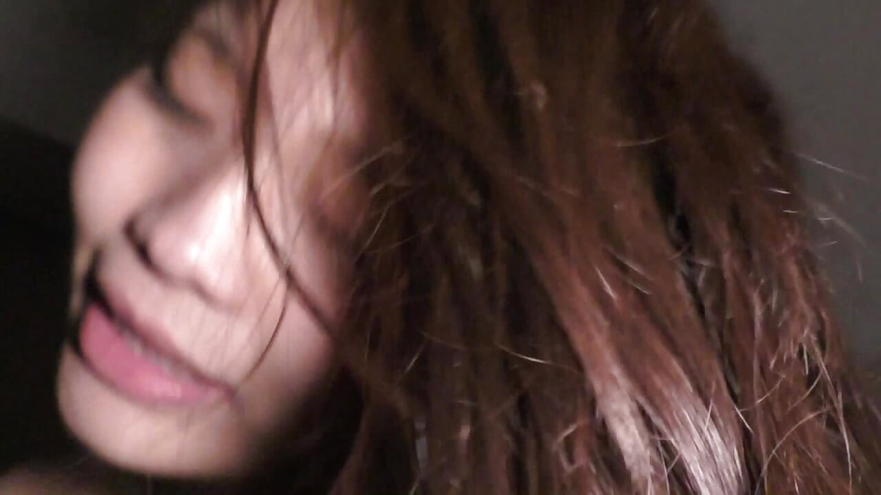 A153B02 Pranking a slender girlfriend who rests in a yukata! A sweet and intense one-night dream!