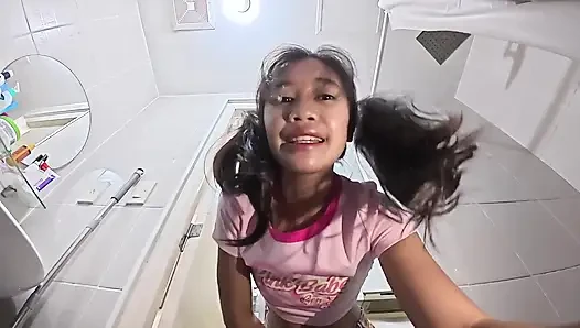 Случайное рабыню в туалете