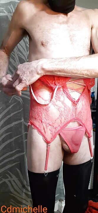 Cdmichelle รักการแต่งตัวข้ามเพศในสิ่งต่าง ๆ มากมาย