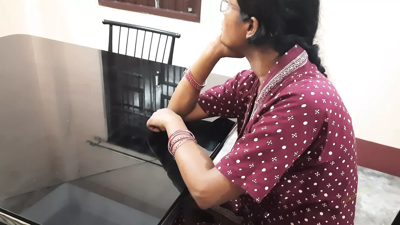 Dostki 继母 Chud Geyi Mujhse - 朋友辣妈