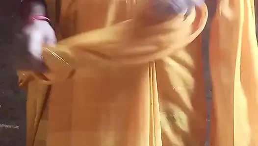 Sauteli bahan ki Uske sautele bhai dwara jordar chudai Hui usne Sare bhi pahani thi