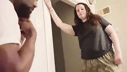 Sie fickt den nassen freund ihres stiefsohns