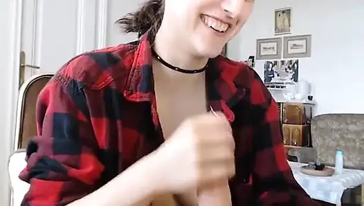 Camgirl bermain dengan dildo dan obrolan