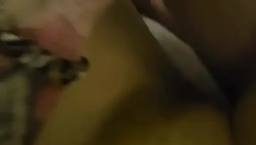 Lagi asik nonton istri asiaku lagi asik ngentot kontol