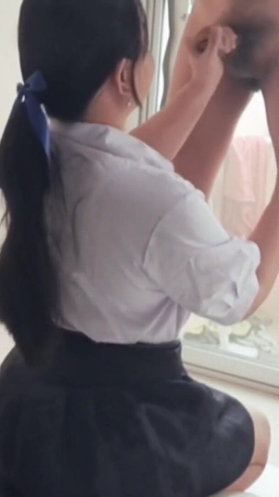 Students are more intent on sucking cock than on studying. | Clip 1