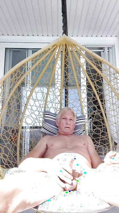Clive's cum