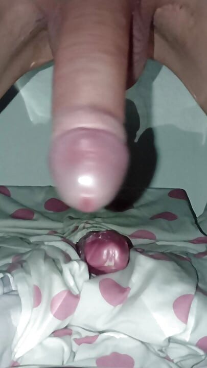 Dildo Fun with Closeup Cum