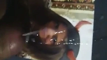 Cum üzerinde sıcak kız 2