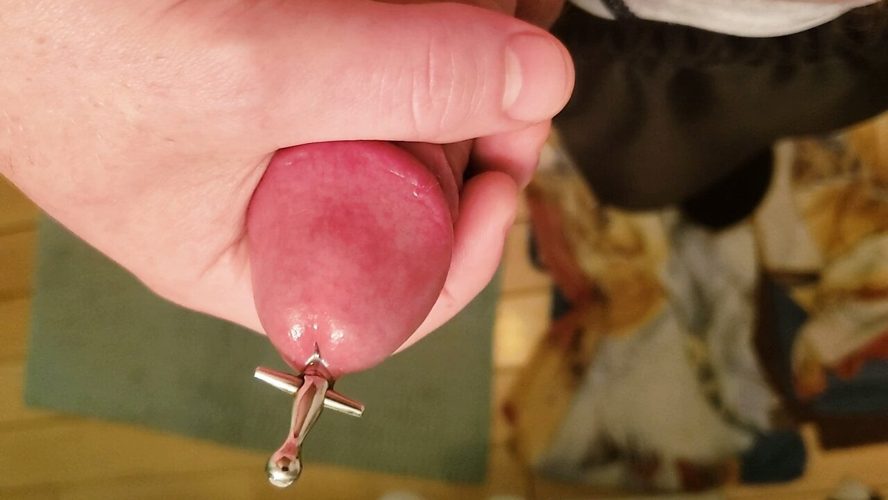 Sounding 6mm and masturbating