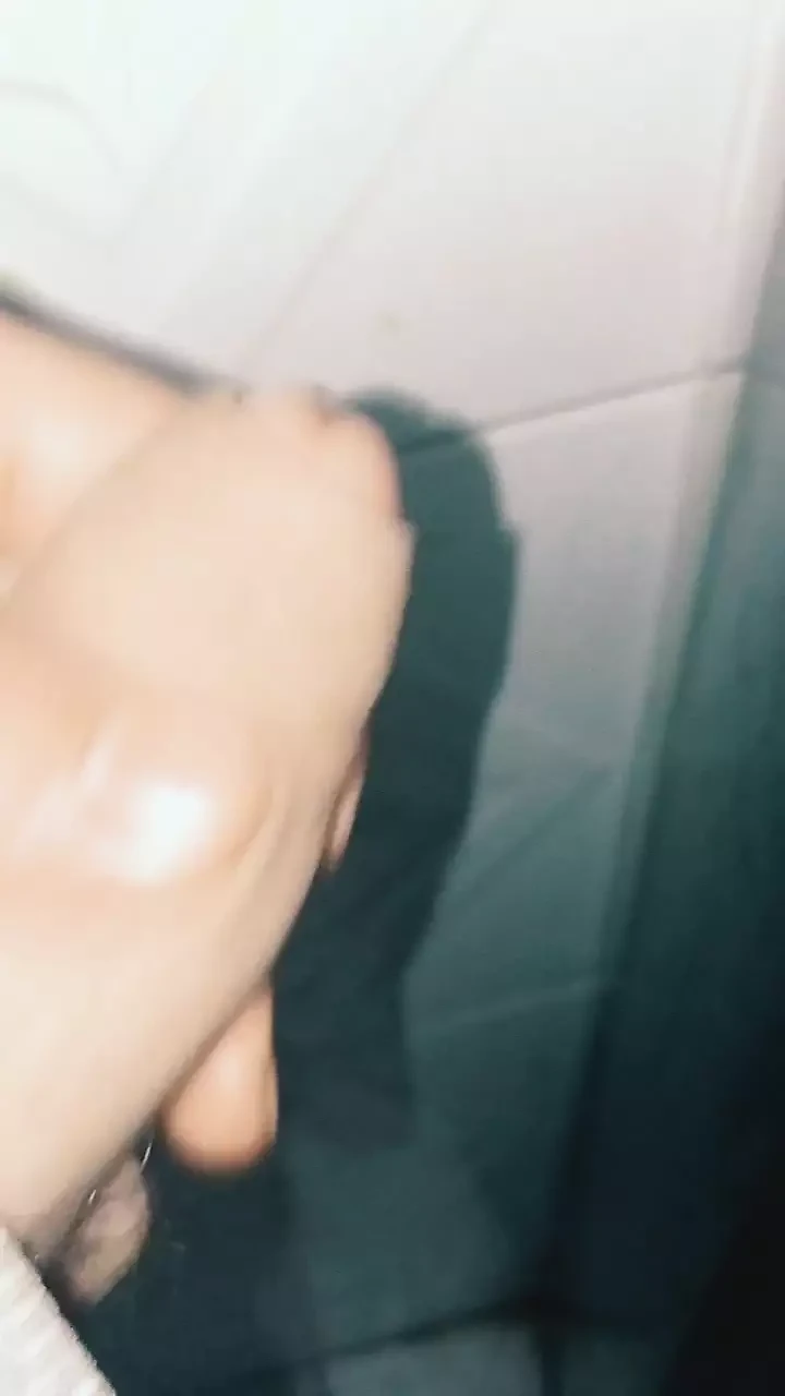Hochwertiger kolumbianischer Anal-Porno, viel Analsex und viel Milch