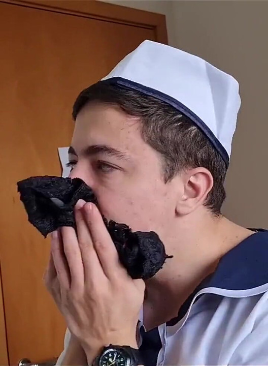 Tanrıça Kiffa ve kadın denizci iş arkadaşını sikiyor