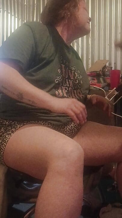 Η Anisleigh Williams προπονείται στο βαθύ λαρύγγι