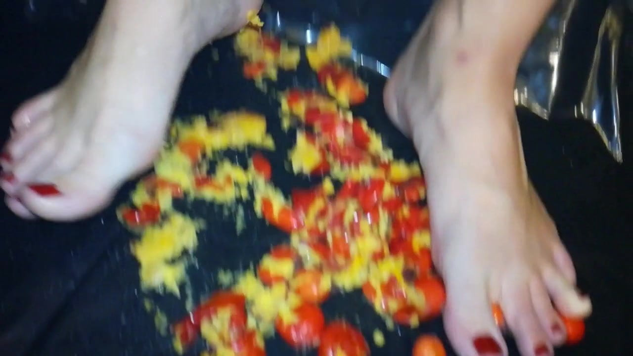Lady L crush red berrys.