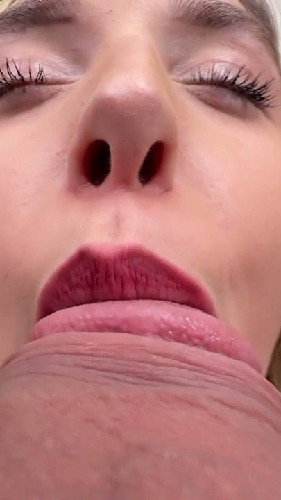 VIP4K. Pussy delivery | Clip 1