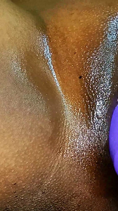 He plays by inserting sex toys into Ammu's pussy 122 | Clip 1