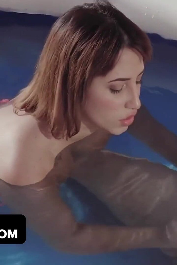Underwater Blowjob and Oiled Sex With Curvy Teen Adara Love - TeamSkeet