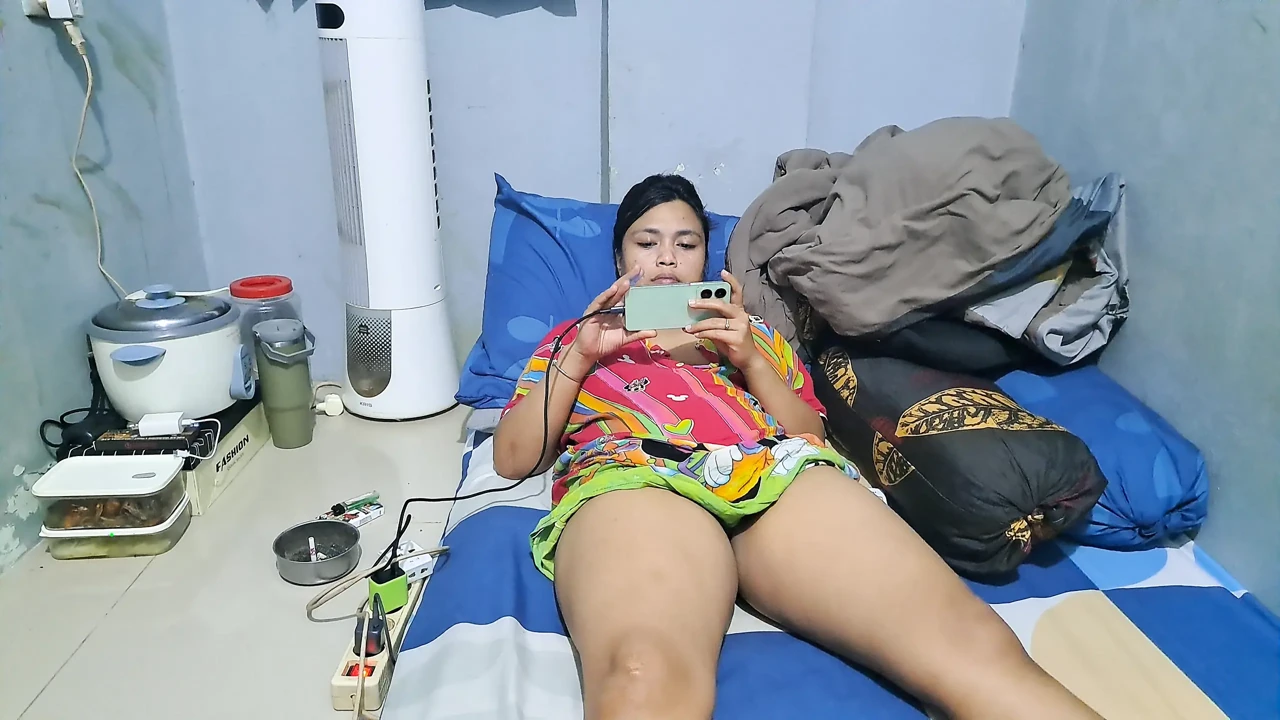 Pussy Has A Lot Of Taste And Crot In The Ass
