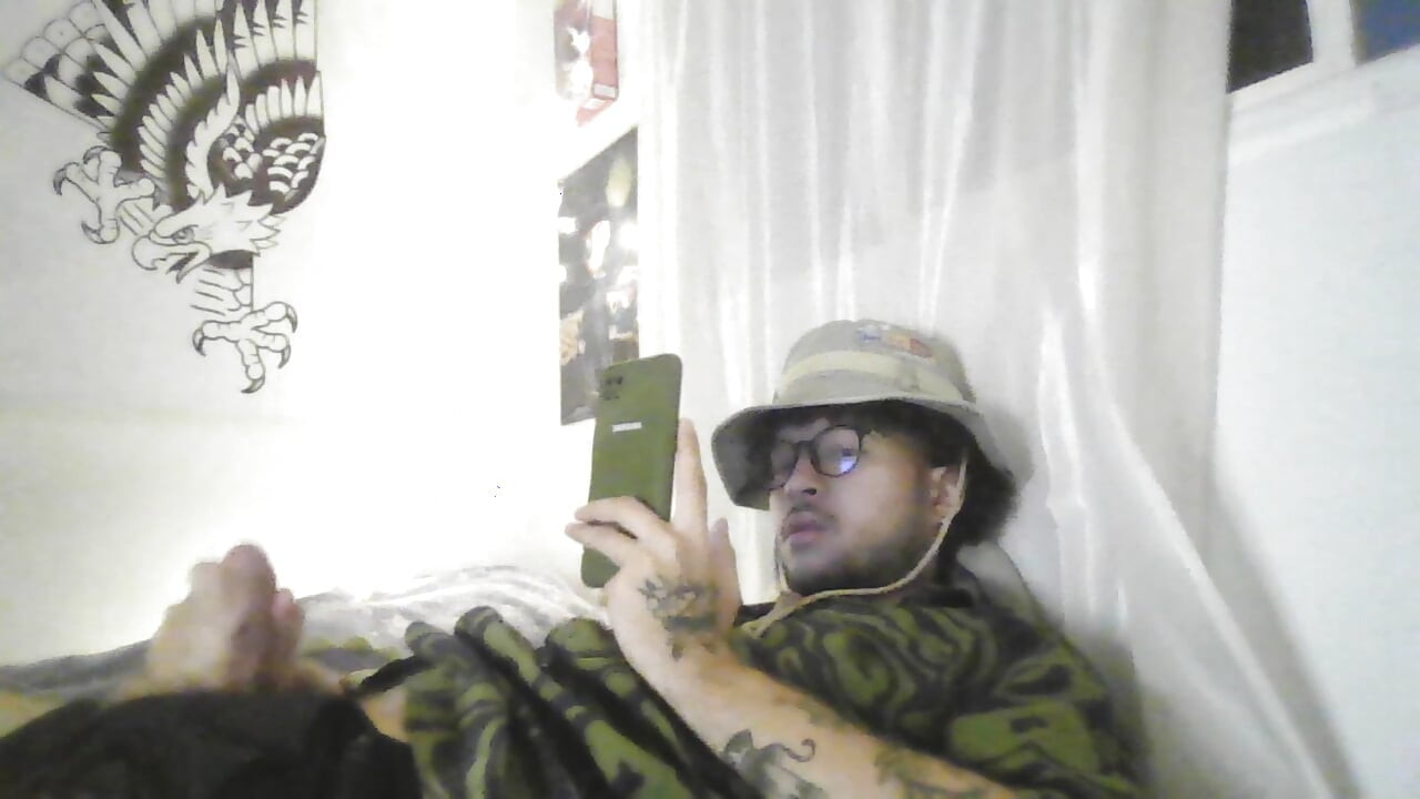 I checked my stepsister's cell phone and got horny when I saw her delicious tits